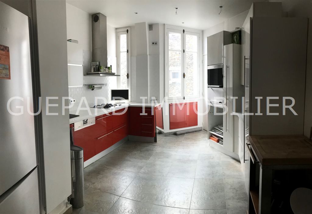 apartment 7 rooms for sale on PARIS (75017)