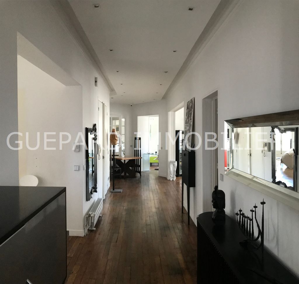 apartment 7 rooms for sale on PARIS (75017)