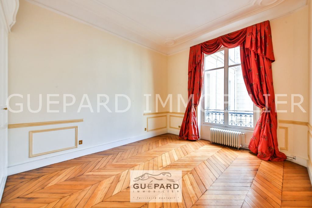 appartement 8 pièces en vente sur PARIS (75008)