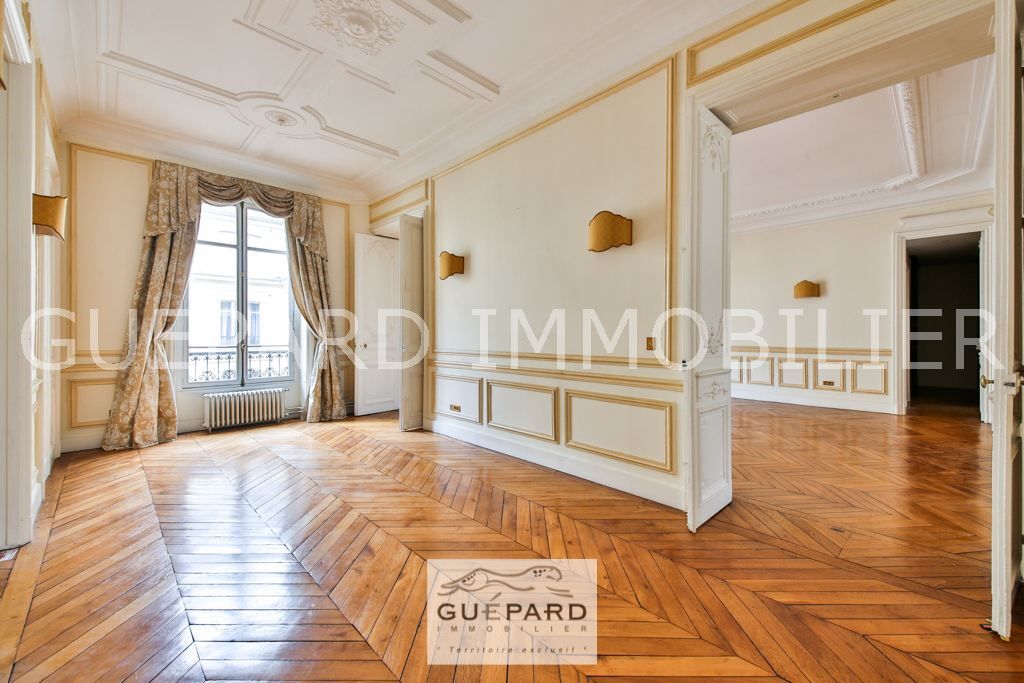 appartement 8 pièces en vente sur PARIS (75008)